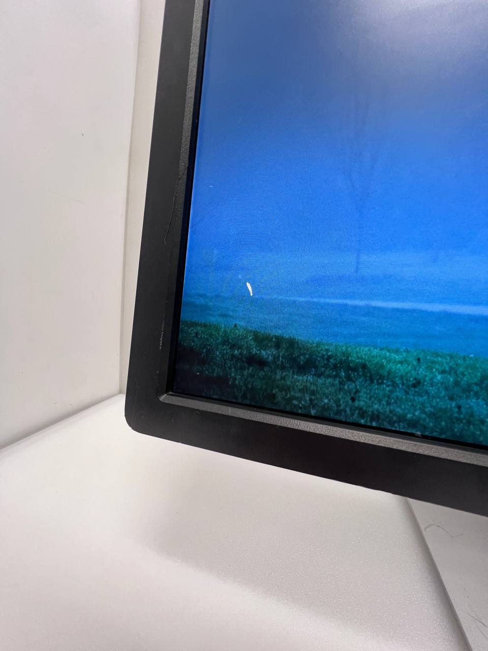Dell U2412M 24'' UltraSharp LED Monitor, IPS Display