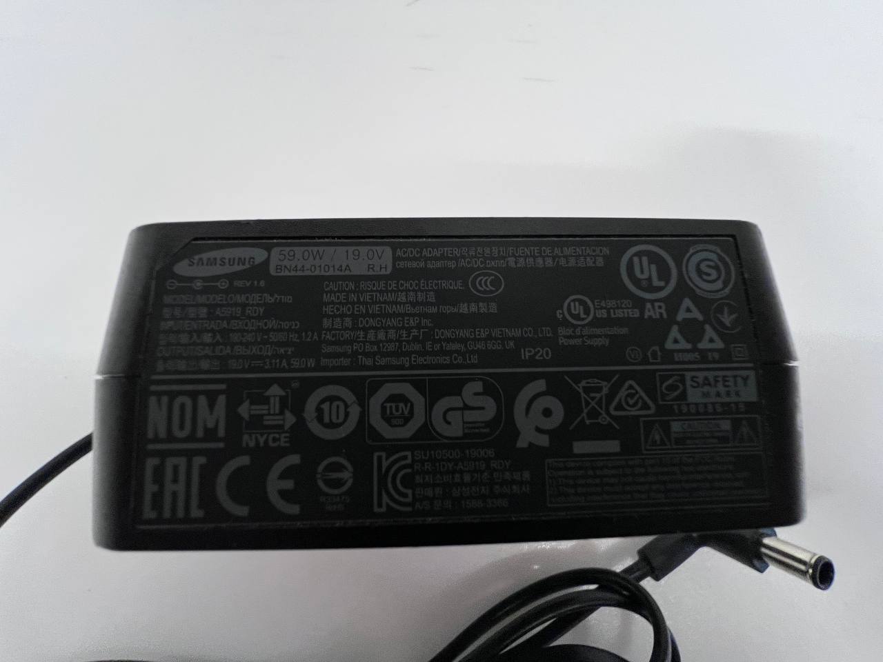 Samsung BN44-01014A Adapter - AC 19V 3.11A 59W