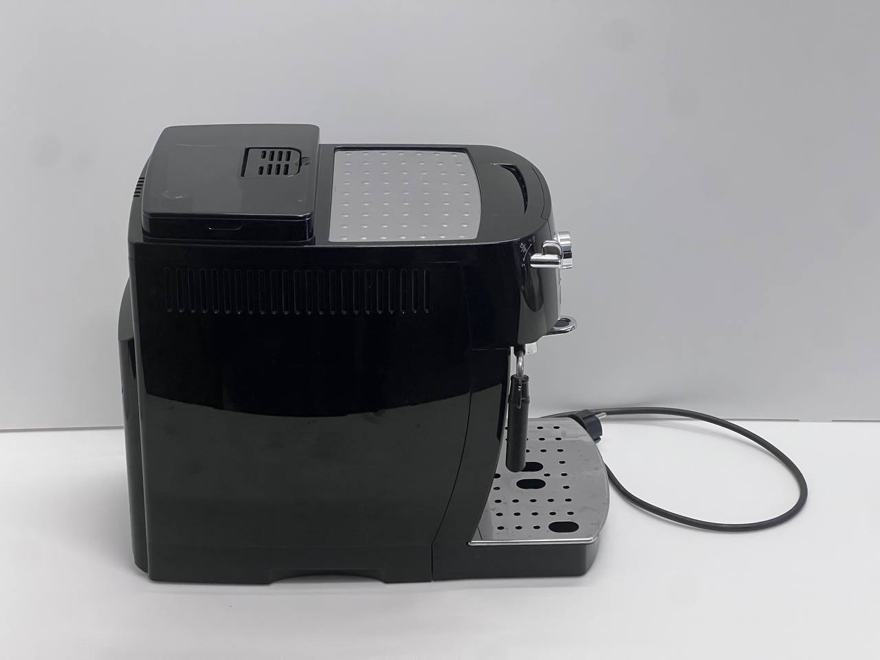 De’Longhi Magnifica S - ECAM22.110.B Automatic Coffee Machine