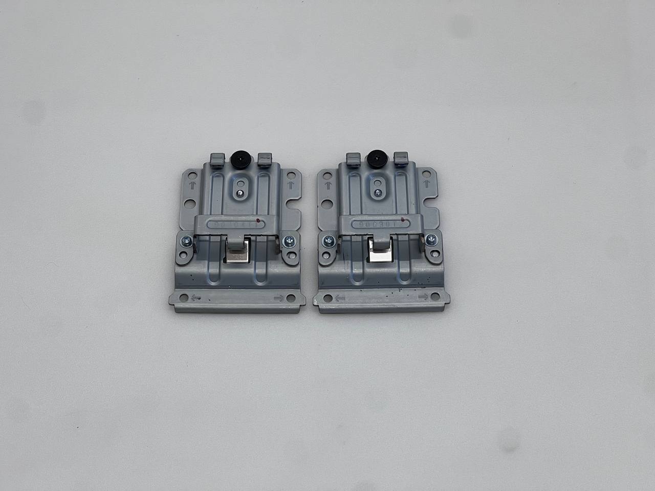 Retaining Clip 4-743-871 for Sony KD-65XG8596 TV