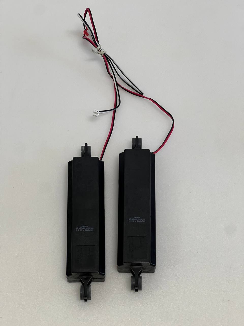 TCL 40S6200X1 - Speakers 10W 21L245A3