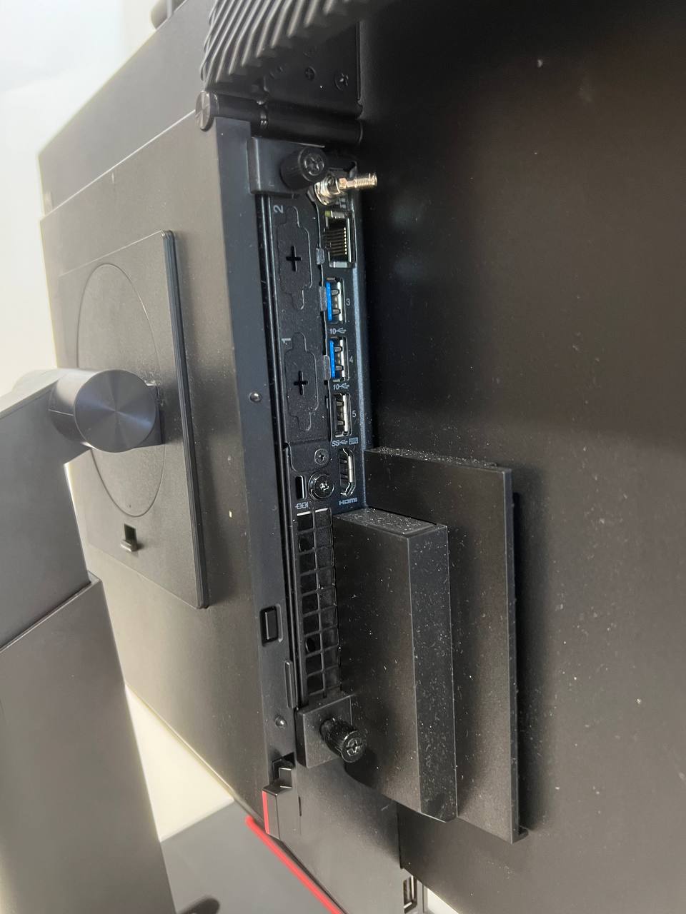 Lenovo ThinkCentre TIO24 Gen4 / 23.8 ,  i5-9400T, 16 Gb Ram/ HDD 256 GB SSD