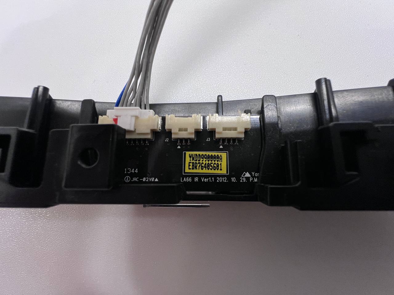 LG 55LA667V TV IR Sensor Board EBR76405601