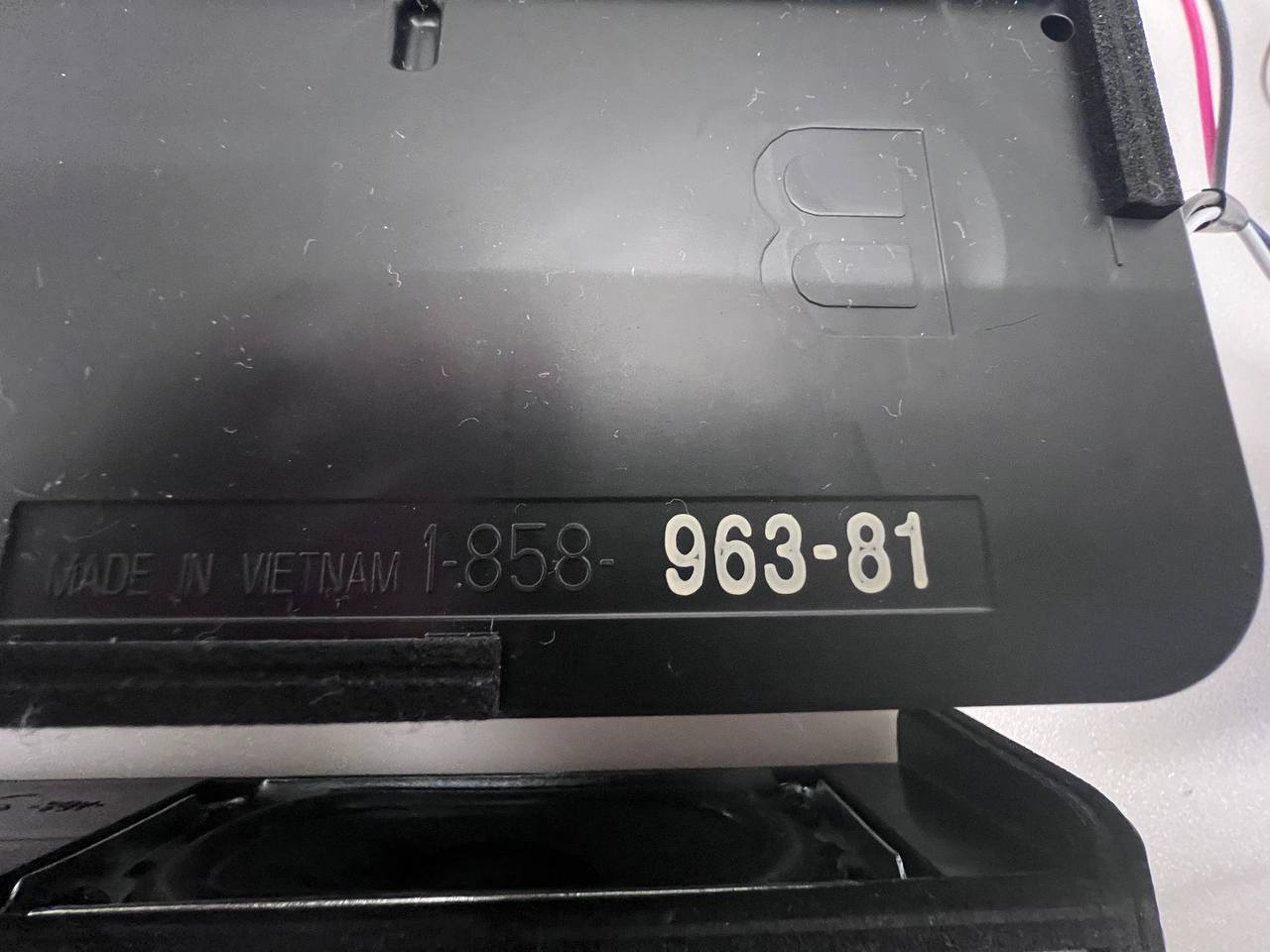 Speakers 1-858-963-81 / 1-858-963-71 for Sony KD-49XE8005 TV