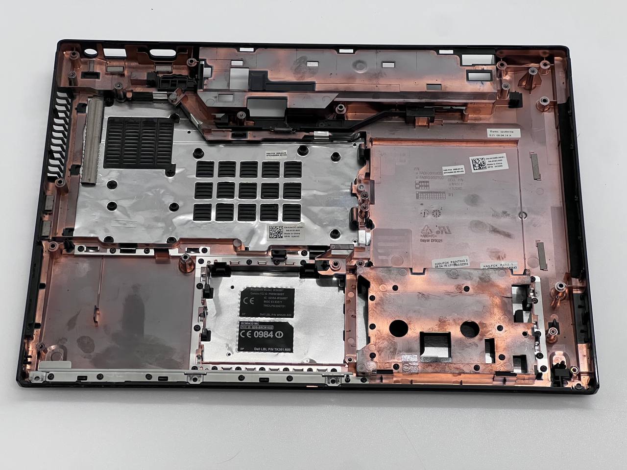 Dell Vostro 1510 Laptop - Back Case / Rear Cover