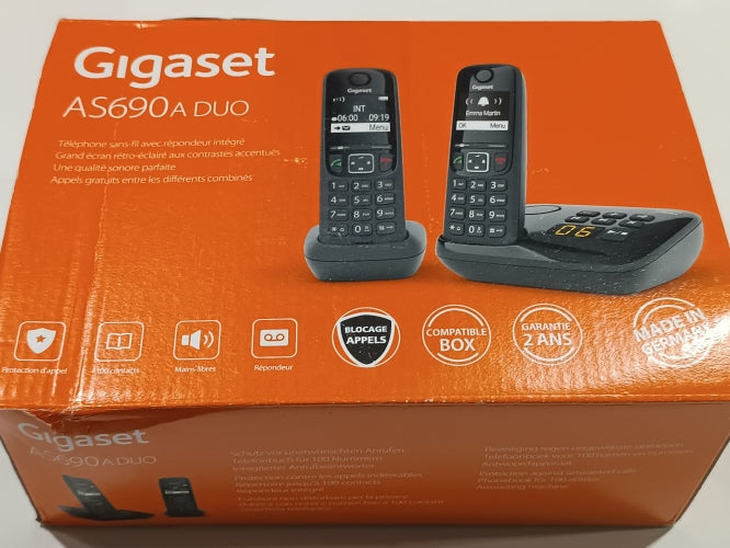 Ecost Customer Return Alcatel F530 Voice DUO Candy Bar phone