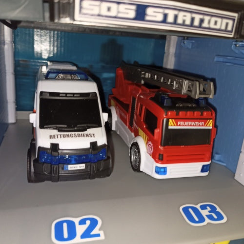 Ecost Customer Return Dickie Toys SOS Rescue Station with Police, Fire Brigade and Ambulance, Statio