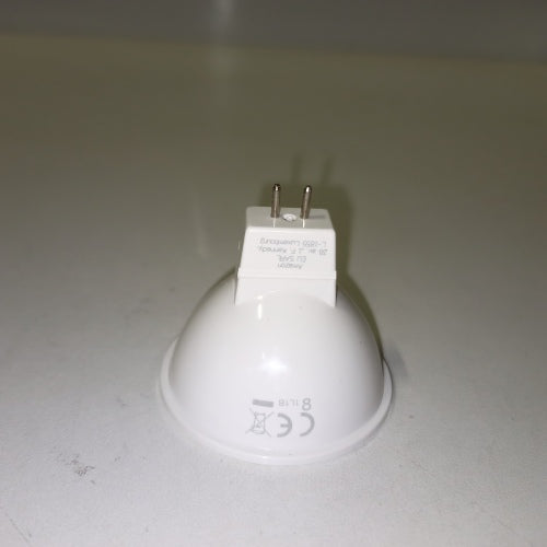 Ecost customer return Amazon Basics GU5.3 LED Bulb MR16, 4.5 W (Replaces 35 W)