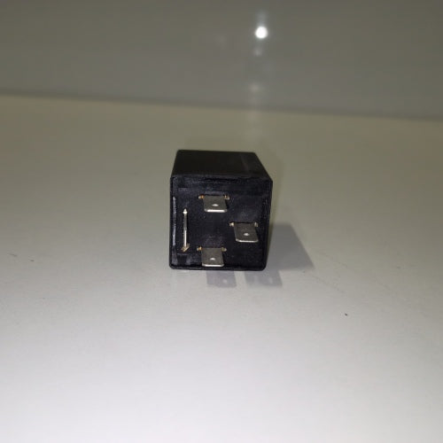 Ecost customer return HELLA 4DM 004 639061 Flasher Unit  24V 4pin connector  mounting  Electronic  w