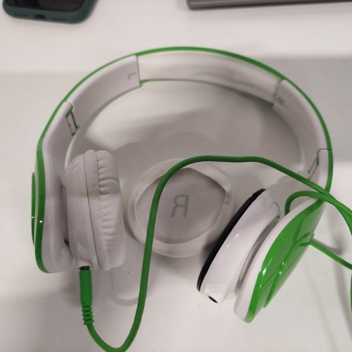 Ecost customer return Amazon Basics  Kids Over Ear Headphones with Limited Volume Green & Over Ear H