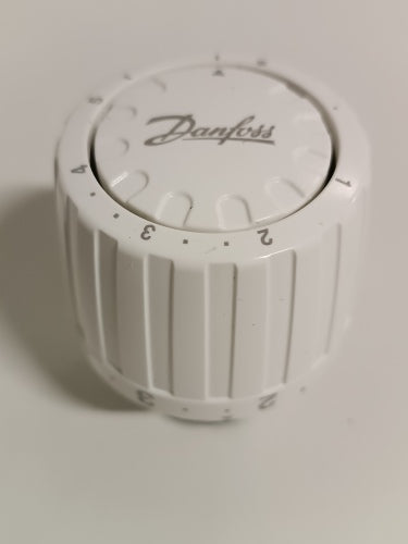 Ecost customer return Danfoss  Thermostatic head for old 26mm bodies from Danfoss RA / VL