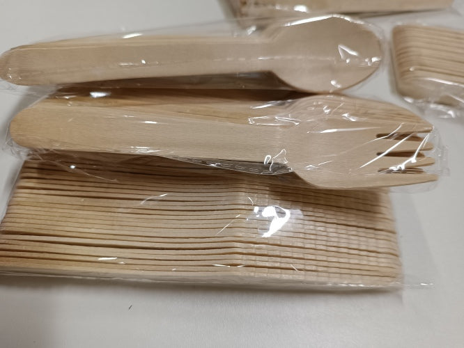 Ecost Customer Return, Disposable tableware of 250 for 50 people. Ecological sugar cane tableware. C
