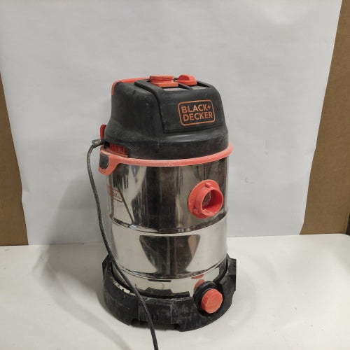 Ecost customer return Black+Decker Wet and Dry Vacuum Cleaner, BXVC20XE