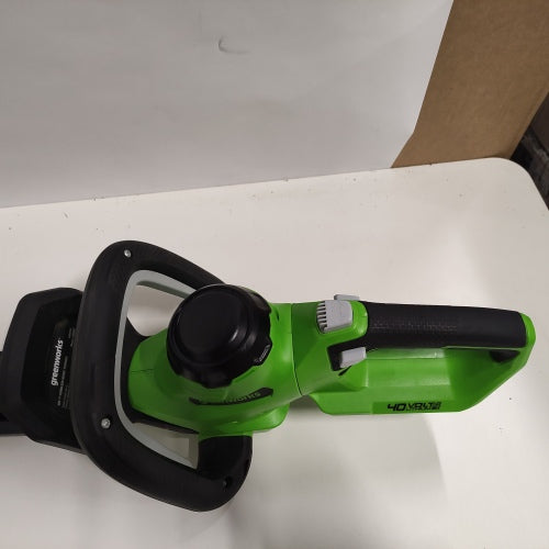 Ecost customer return Greenworks 40V Cordless Hedge Trimmer (Battery and Charger Not Included), gree