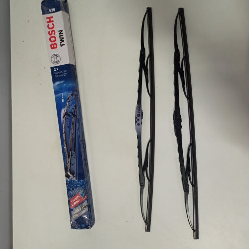 Ecost customer return Bosch 530 Wiper Blade Set, Length: 530/530