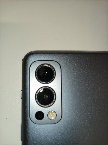 Ecost customer return OnePlus Nord 2 5G 8GB RAM 128GB SIM Free Smartphone with Triple Camera and 65W