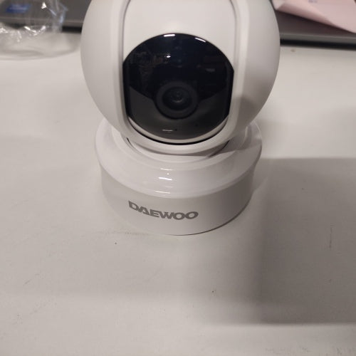 Ecost customer return Daewoo IP501 Indoor Camera Full HD 1080P Bidirectional Audio System Motorized
