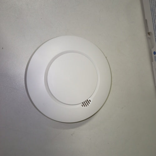 Ecost customer return Meross Smart Smoke Alarm Connected Fire Detector Works with Apple HomeKit Bedr