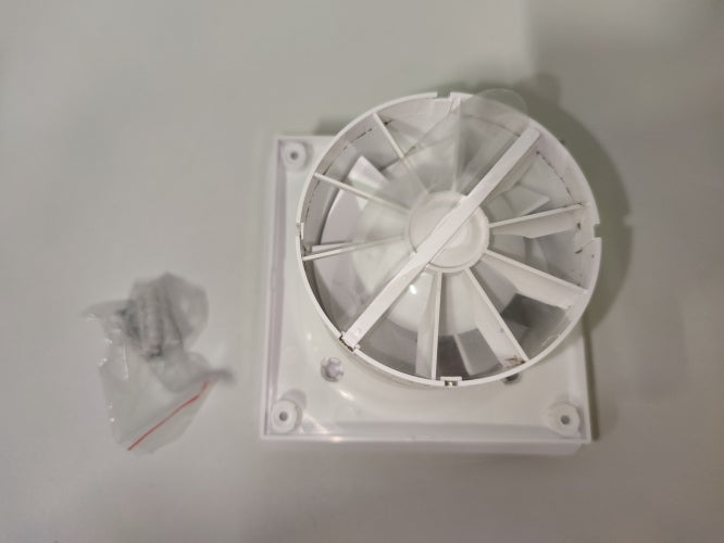 Ecost customer return Bosch bathroom ventilator Fan 1500 W 100  for ventilation in the bathroom and