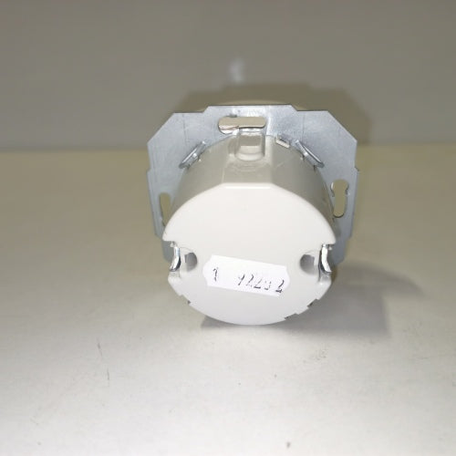 Ecost customer return Kopp Athenis 808429186 LED Infrared Motion Sensor Pure White