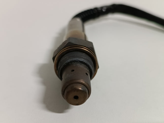 Ecost customer return HELLA 6PA 358 066251 Lambda Sensor  in front of the catalyst  Cable: 400mm