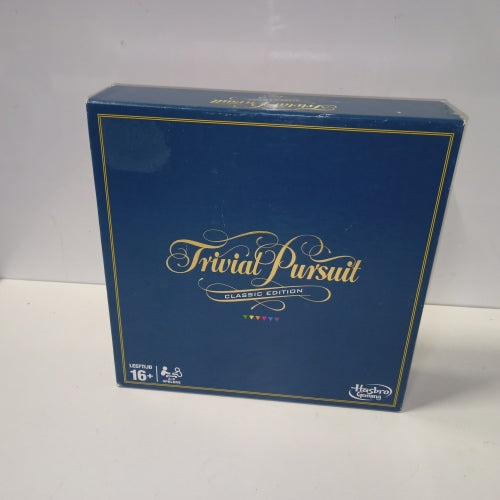 Ecost Customer Return Hasbro C1940104 Trivial Pursuit: Classic Game
