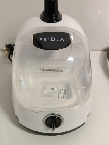 Ecost Customer Return Fridja f1000 Professional Vertical Garment/Steamer Ideal for Suits and Deli