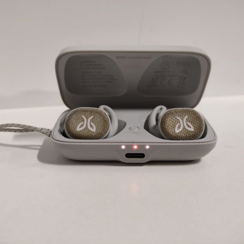 Ecost Customer Return Jaybird Vista 2-Fully wireless Bluetooth sports headphones with loading cas