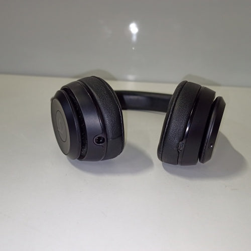 Ecost Customer Return Beats solo3 wireless Bluetooth on-ear headphones-Apple W1 Chip, Bluetooth i