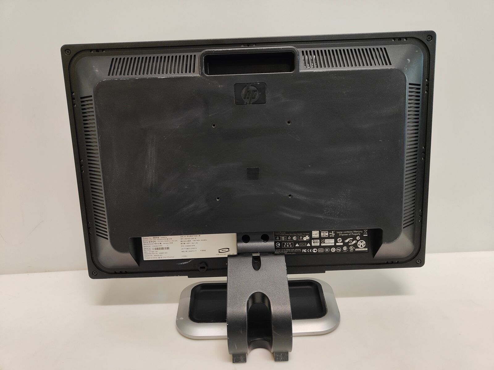 HP L2208w widescreen monitor