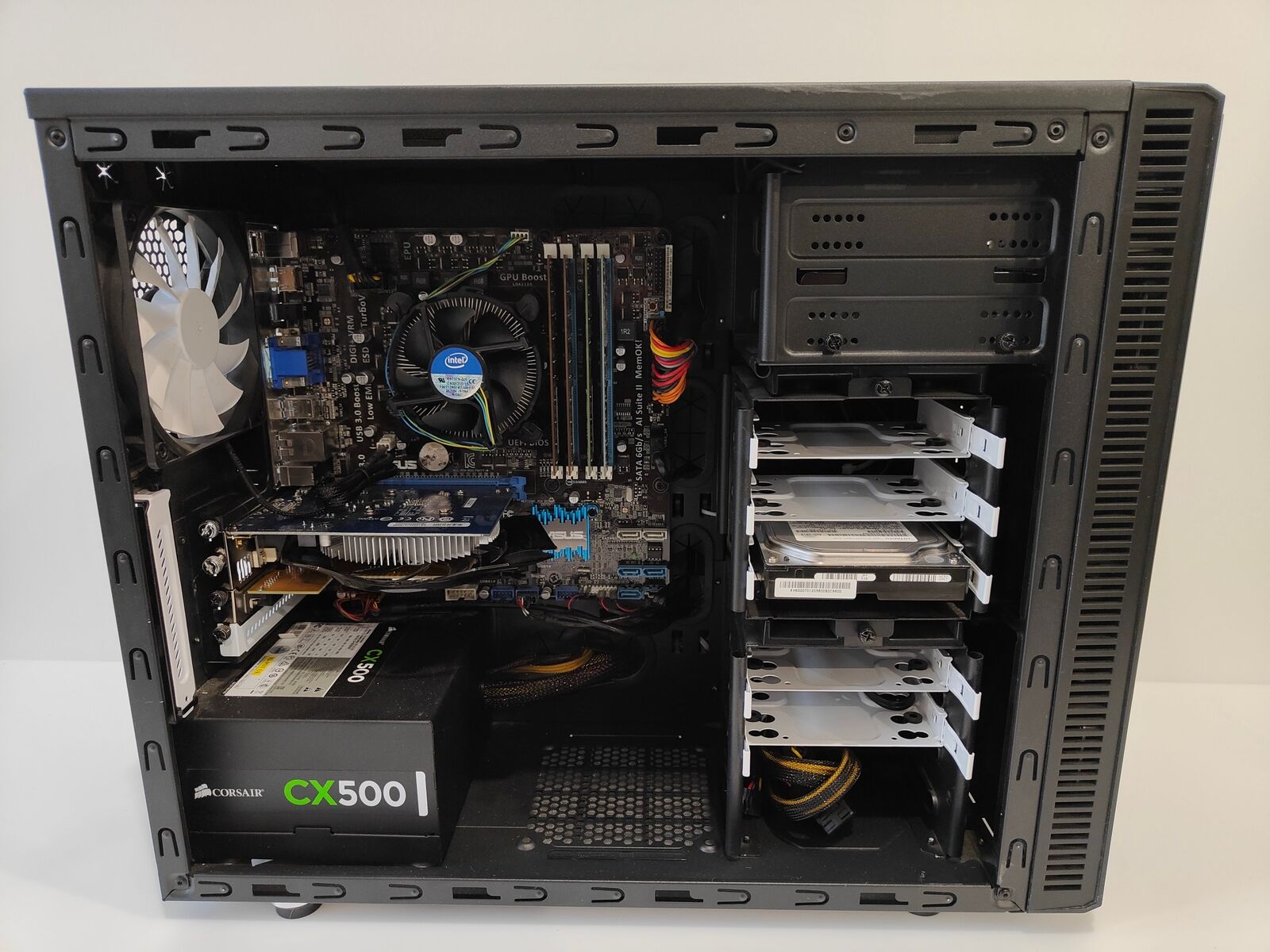 PC Fractal Design Define / Intel Core - i3 3220/ 5 GB/ 500 GB/ Intel HD + GT640