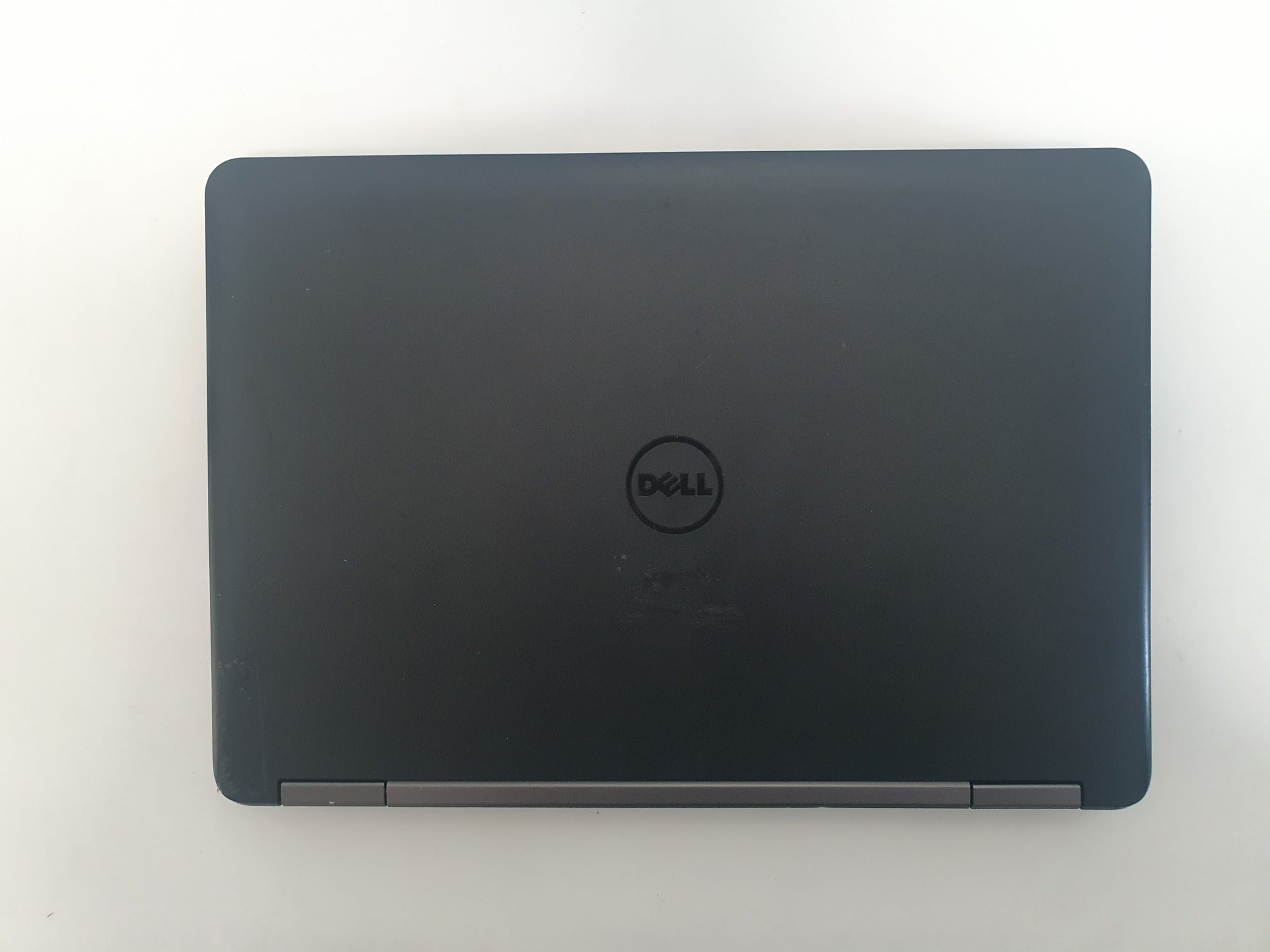 Dell E5440 notebook /14 inches/ i3-4010/ 8 GB/ 120 GB SSD